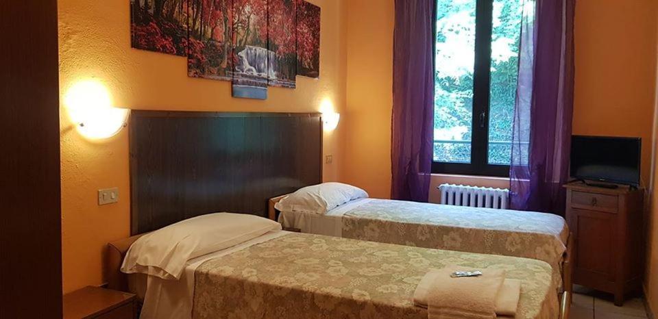 Hotel Piccadilly à Sant'Andrea Bagni Extérieur photo