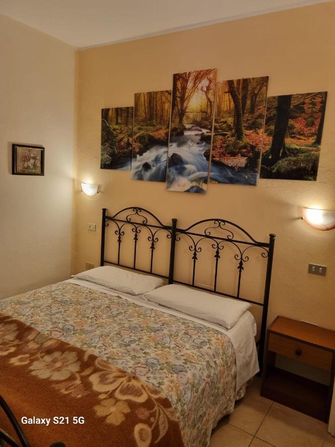 Hotel Piccadilly à Sant'Andrea Bagni Extérieur photo